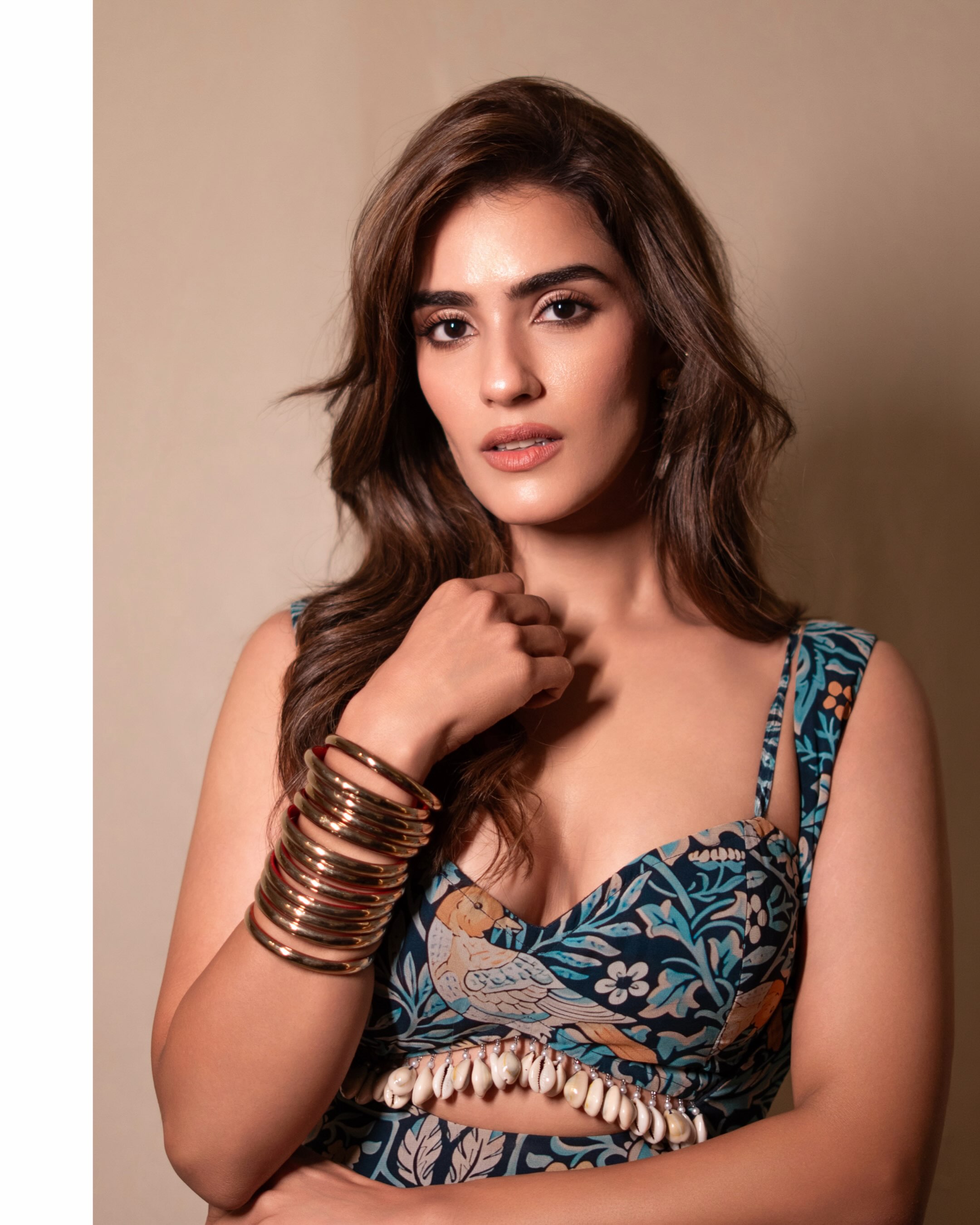 Kavya Thapar’s Glamorous Look in a Blue Floral Dress