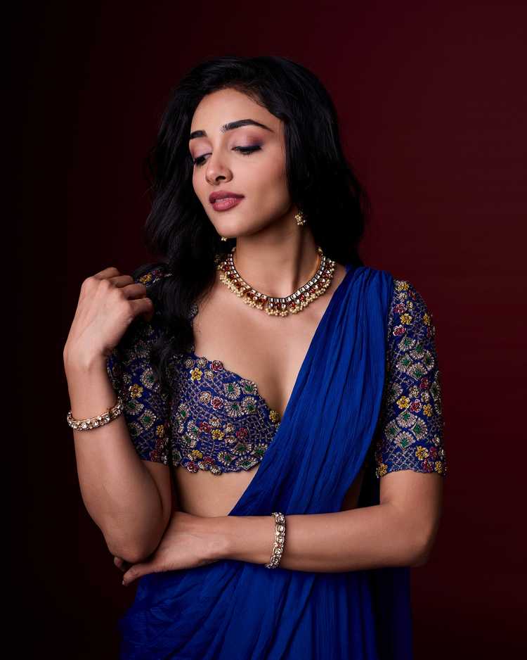 Preity Mukhundhan Shares Stunning New Pictures