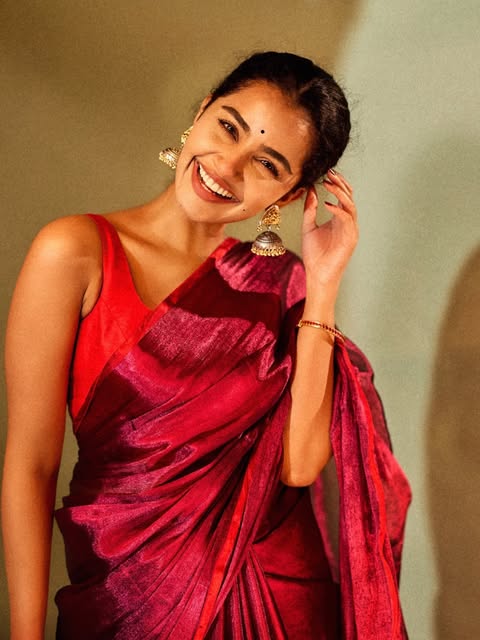 Anupama Parameswaran's Stunning Saree Look Steals the Spotlight