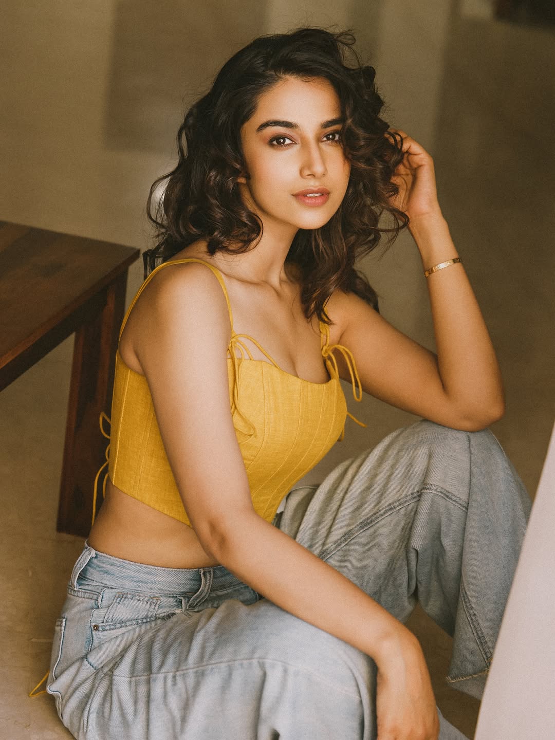 Meenakshi Chaudhary captivates everyone with her stunning modern look