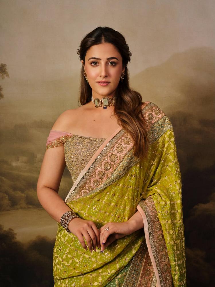 Nupur Sanon Looks Regal in a Stunning Green Saree