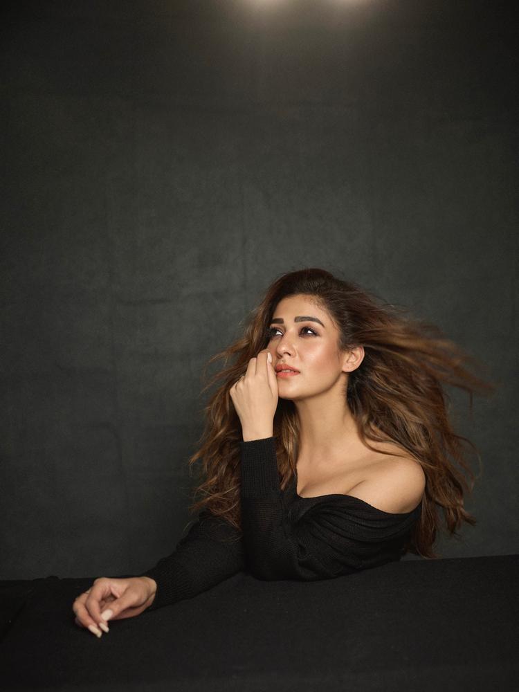 Nayanthara Stuns in Elegant Black Outfit
