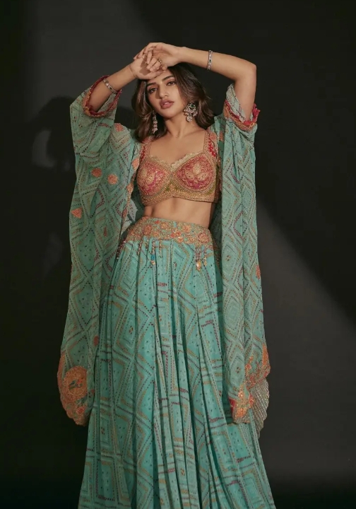 లెహంగా లుక్‌లో గ్లామర్ మెరుపులు మెరిపించిన శ్రీలీల