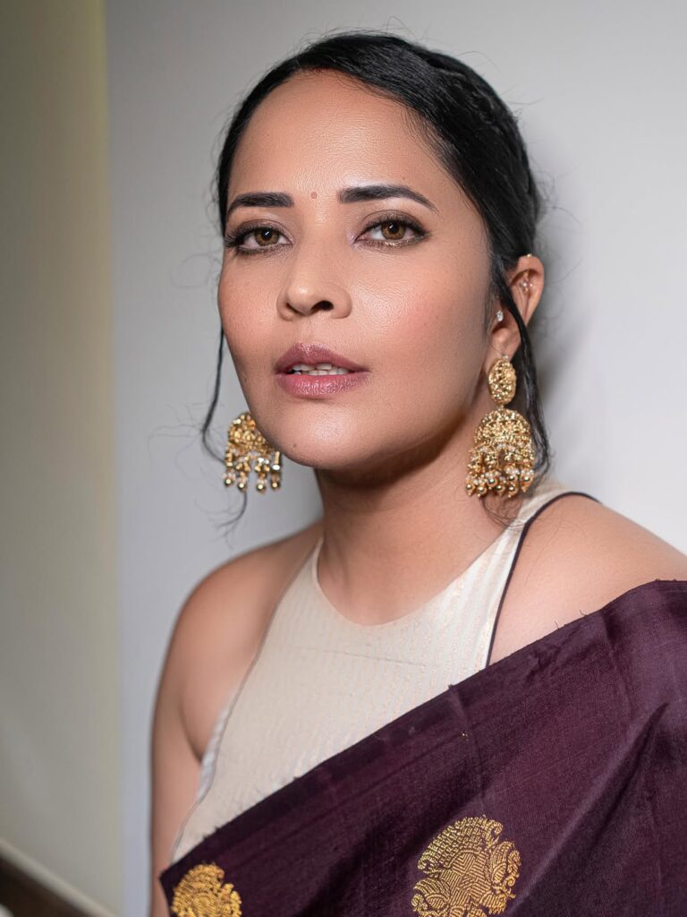 Anasuya  Stuns in Elegant Traditional Look
