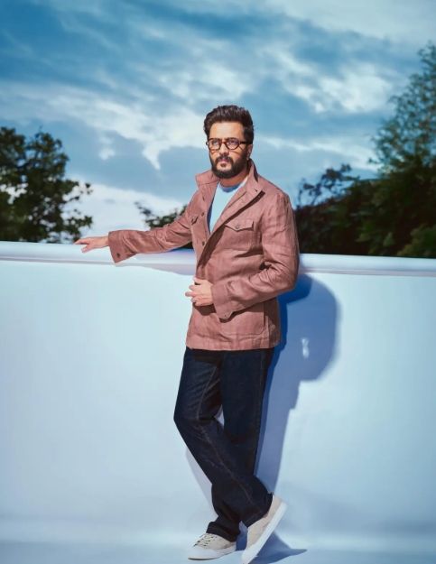 Riteish Deshmukh Serves Effortless Style