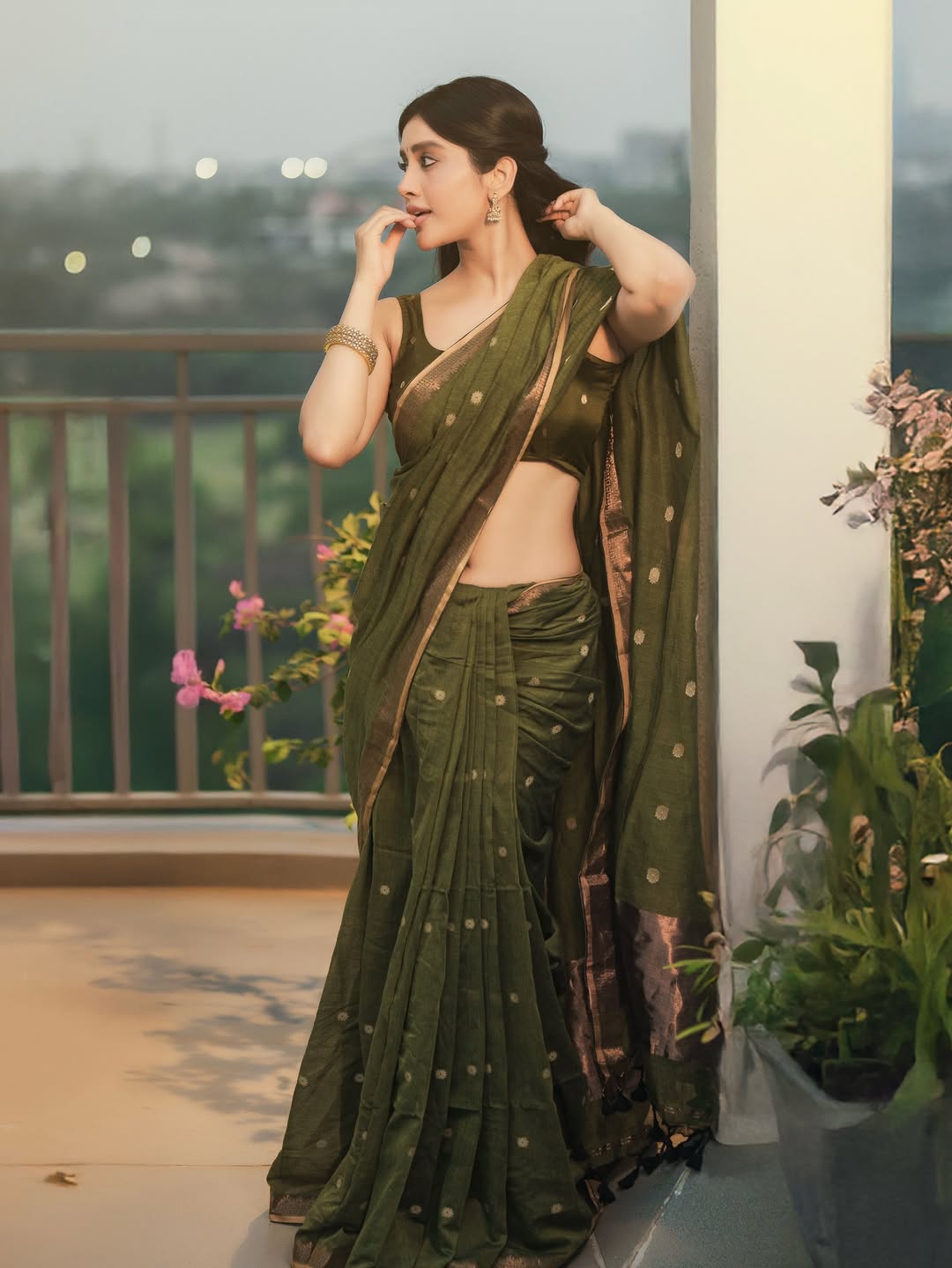 Nabha Natesh Redefines Traditional Beauty in Style!