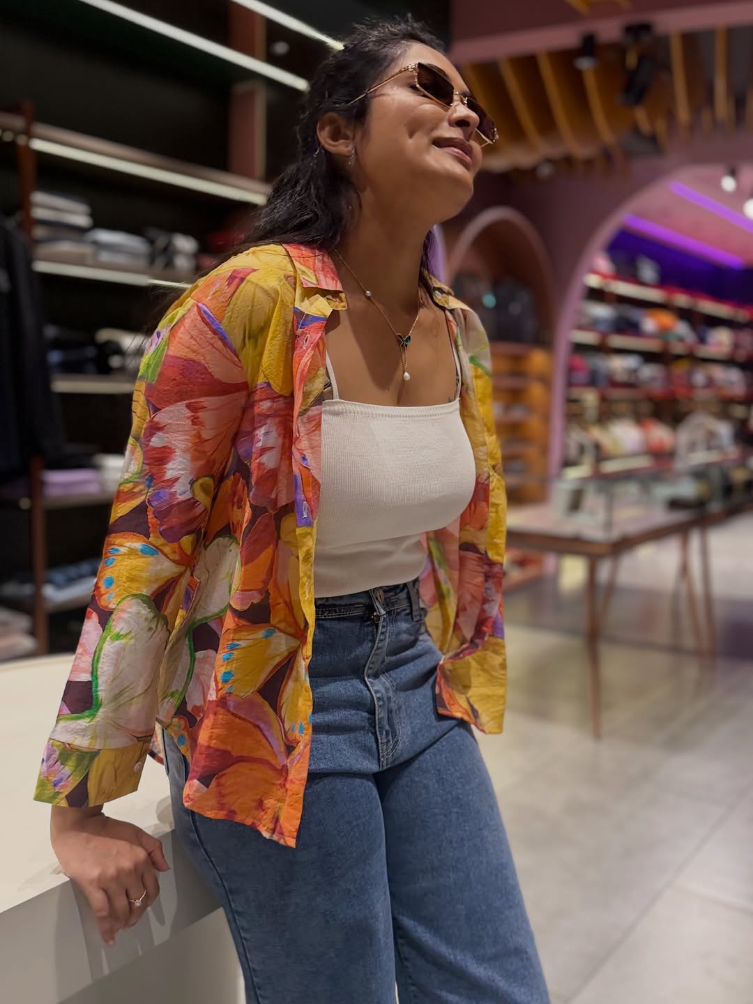 Divi brings effortless charm and trendy vibes!