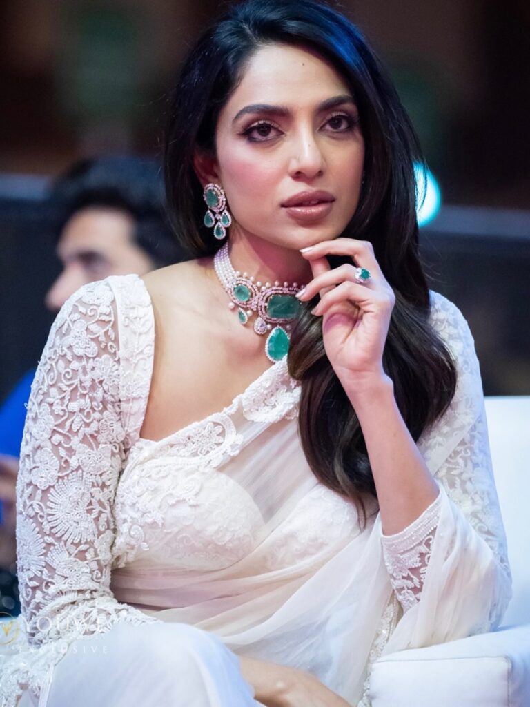 Sobhita Stuns with Grace in Her Latest Pictures