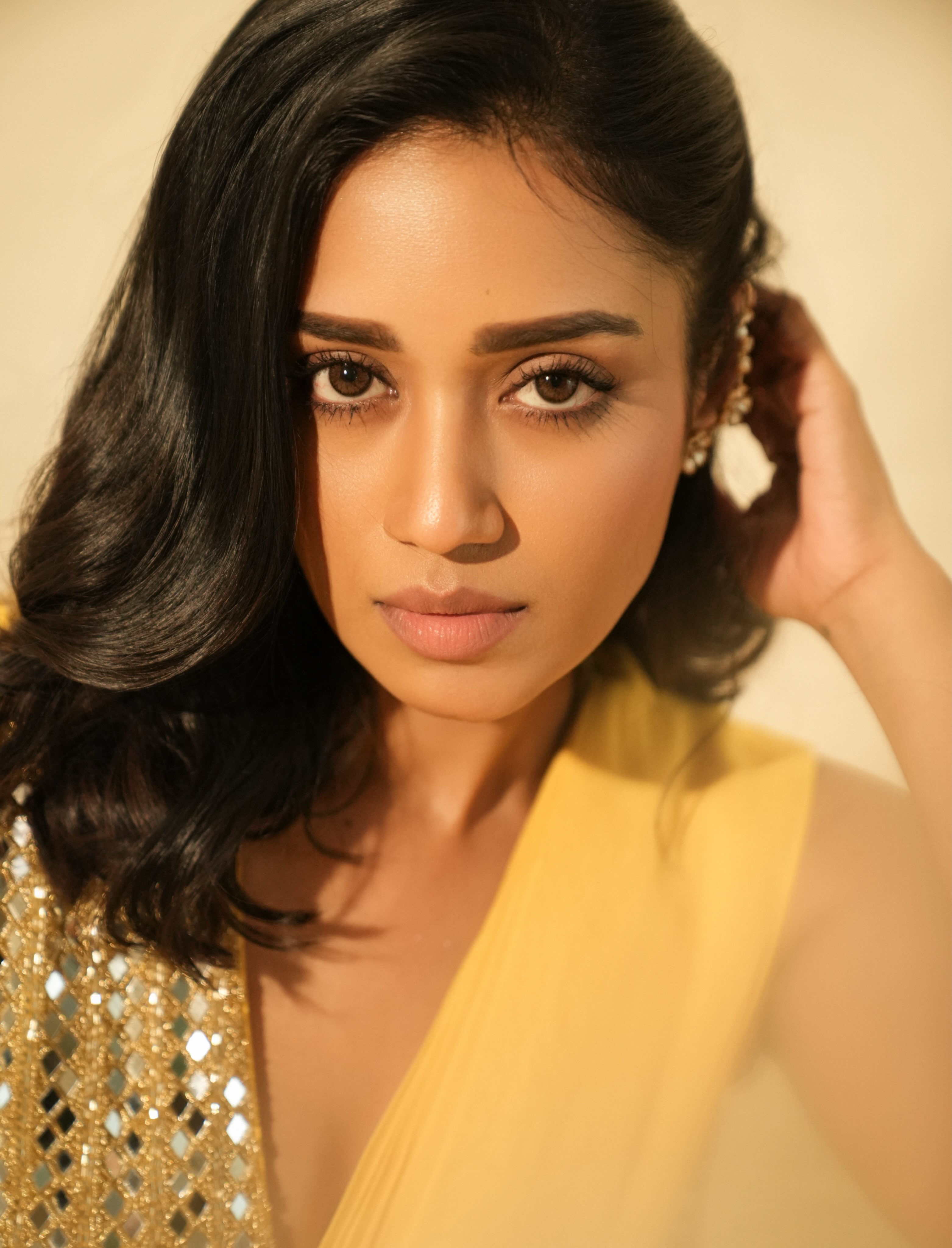 Nivetha Pethuraj Mesmerises in an Elegant Look