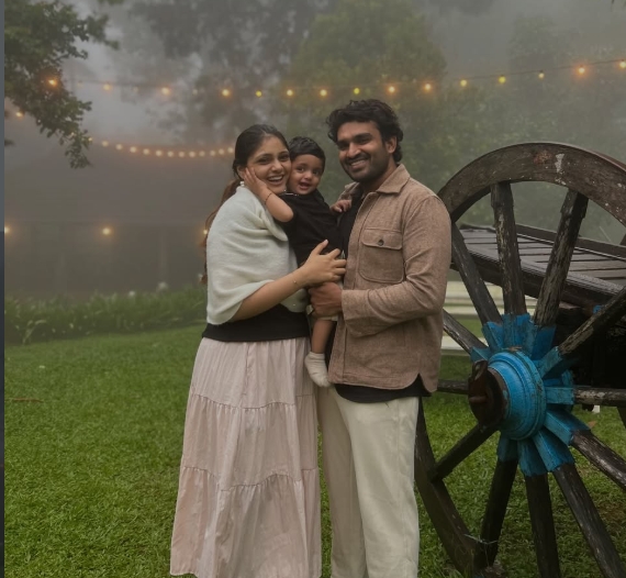 కుటుంబంతో కిరణ్ అబ్బవరం, రహస్య వెకేషన్ సందడి..