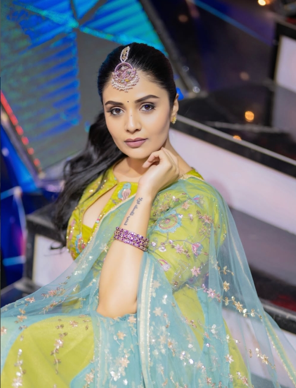Sreemukhi Radiates Grace in a Dreamy Pastel Ethnic Look