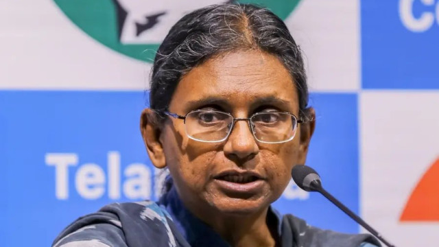 సుప్రీం కోర్టులో మీనాక్షి నటరాజన్ పిటిషన్