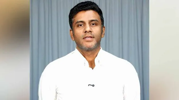 ఏపీ మద్యం టెండర్ల కేసులో కారుమూరి సునీల్పై సిట్ ప్రశ్నల వర్షం