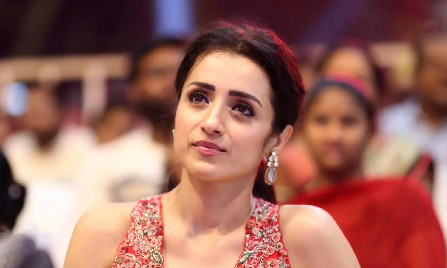 త్రిష పోస్ట్తో కోలీవుడ్లో మొదలైన కొత్త చర్చ