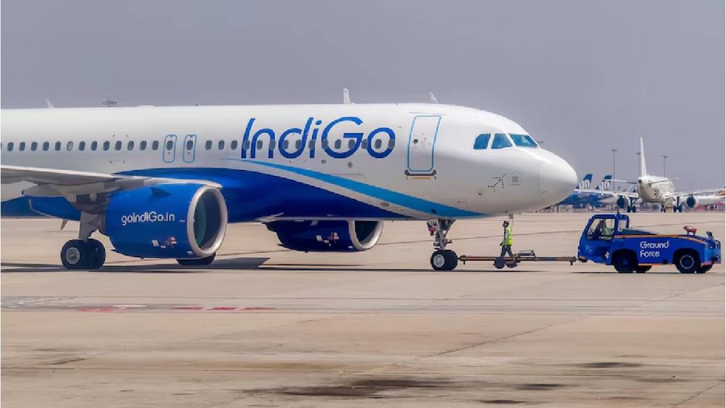Bomb Threat to IndiGo Flight.. Panic Ensues!