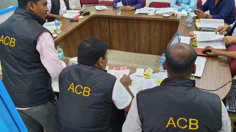 ఎక్సైజ్ శాఖపై ఏసీబీ నిఘా… అవినీతి ఆరోపణలతో కలకలం