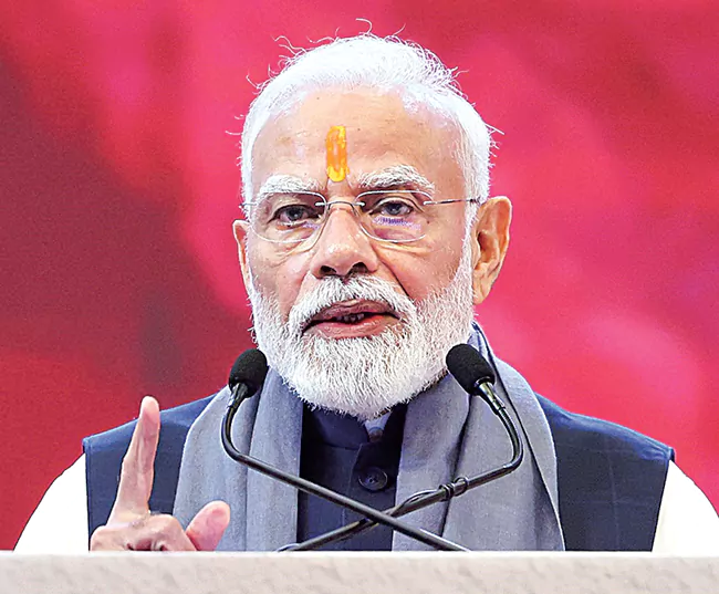 విభజనవాద శక్తులకు వ్యతిరేకంగా సమాజం ఏకం కావాలి: మోదీ