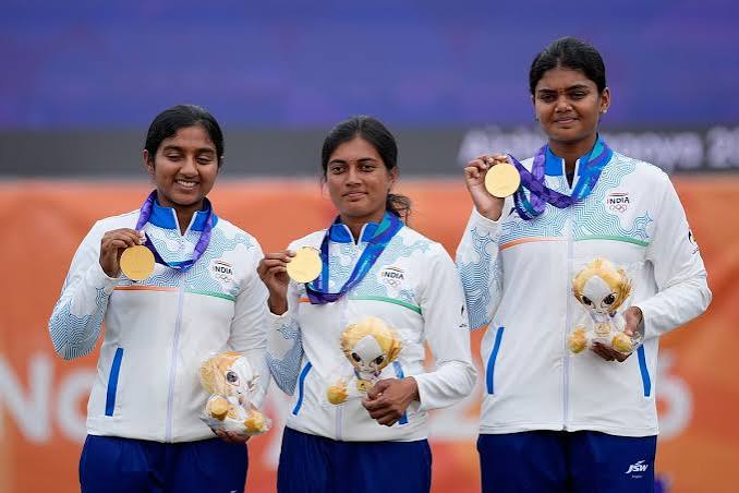 స్వర్ణ పతకాలతో సత్తా చాటిన భారత ఆర్చర్లు