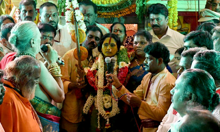 Matangi Swarnalatha Breaks Down in Tears...Here's Her Rangam Prophecy!