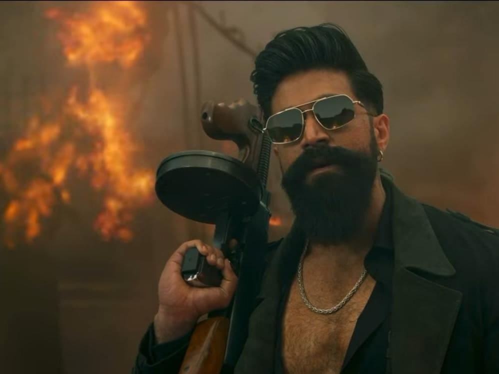 యశ్ ‘టాక్సిక్’ నెగిటివ్ రివ్యూలపై ఫ్యాన్స్ స్ట్రాంగ్ కౌంటర్...
