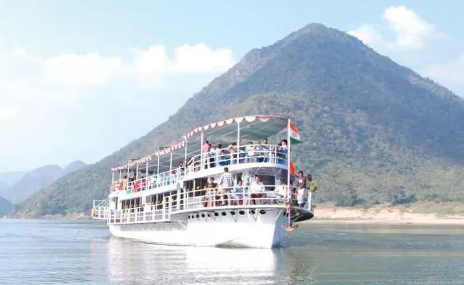 Tourists’ anxiety during the Papikondalu trip
