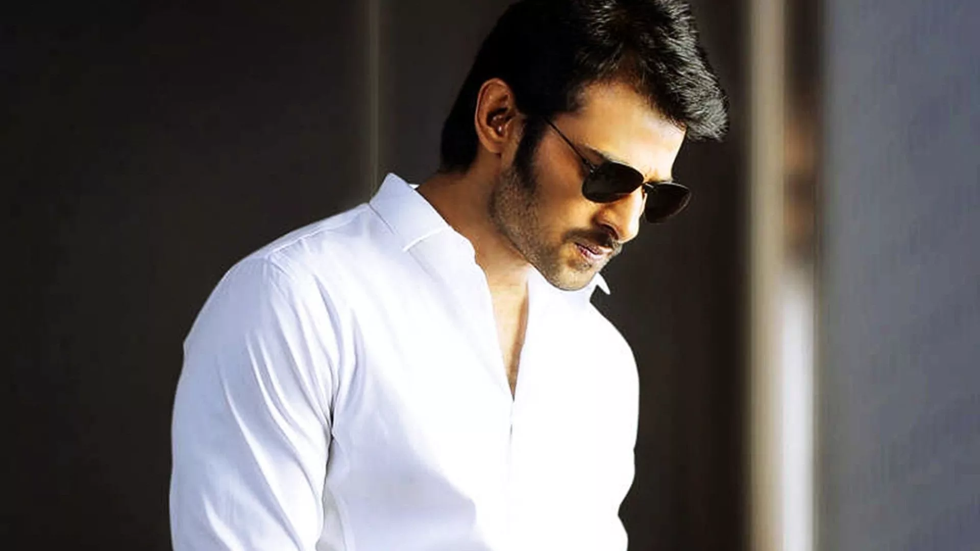 ప్రభాస్ నుంచి మూడు క్రేజీ ప్రాజెక్టులు.. ఎప్పుడంటే?