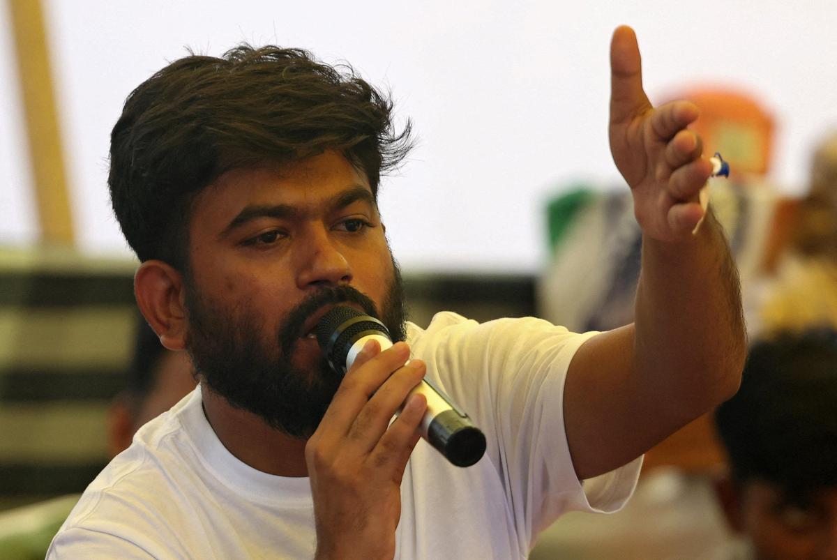 ప్రభుత్వం మారే పరిస్థితి వస్తుంది - అభిజిత్ దిప్కే