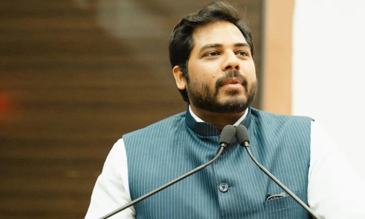 Vamshi Krishna Slams Pawan Kalyan Over Telangana Remarks