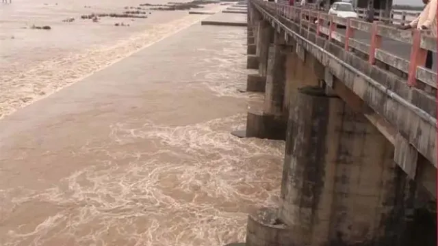 భద్రాచలం వద్ద తగ్గిన గోదావరి ఉద్ధృతి