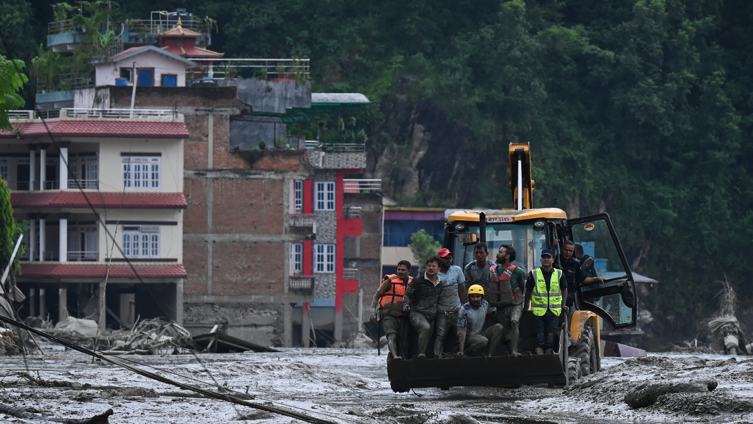 Nepal Battles Heavy Rains as Rising Rivers Disrupt Rescue Operations