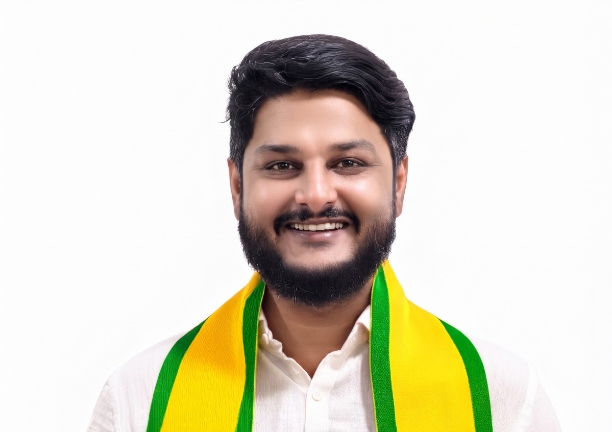 ఎమ్మెల్సీ ఎన్నికల బరిలో తెలంగాణ రక్షణ సేన.. హైదరాబాద్ అభ్యర్థిగా జర్నలిస్ట్ ఆకాష్ కొల్లూరి ప్రకటన!