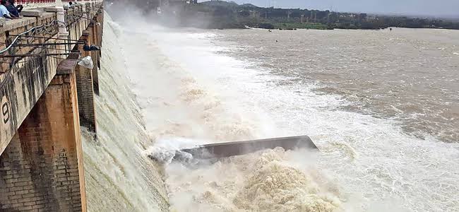 తుంగభద్ర పూడికతీతకు కార్యాచరణ సిద్ధం