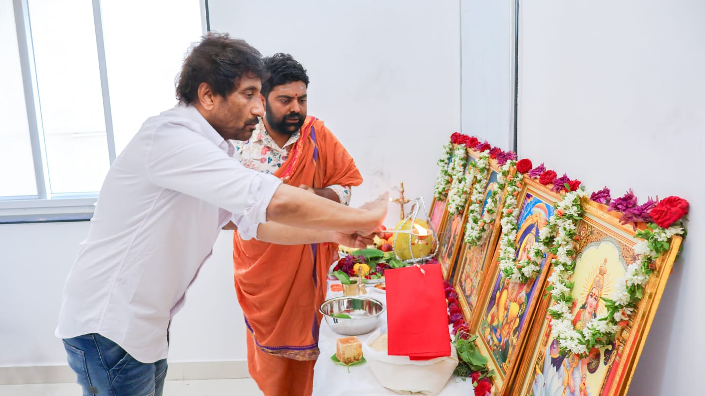 Srinu Vaitla – Sharwanand Film Launch for Sankranti Release