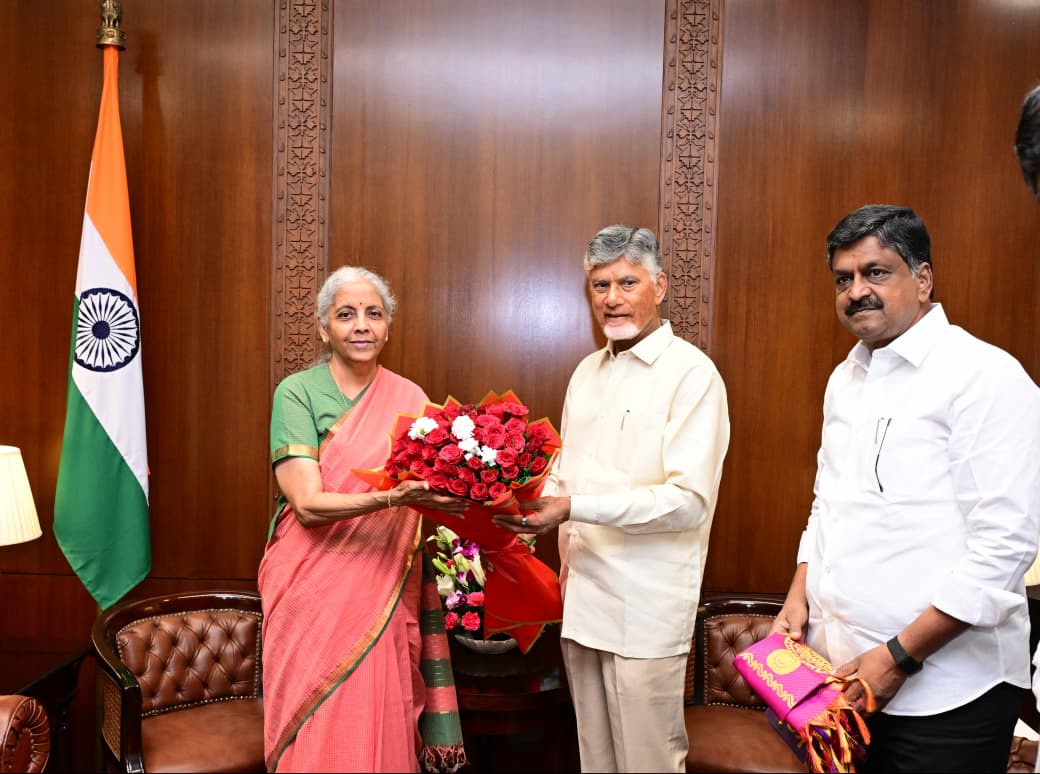 నిర్మలా సీతారామన్తో చంద్రబాబు భేటీ