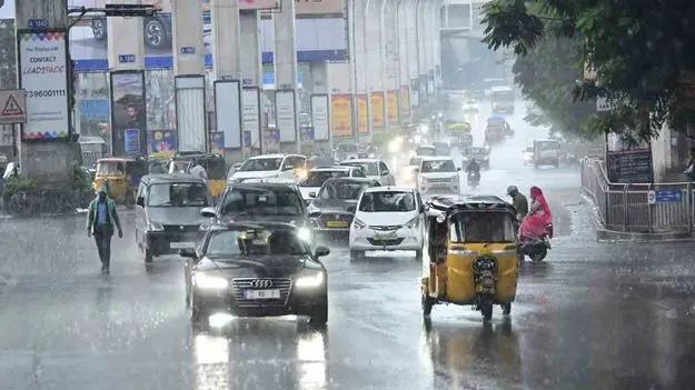 తెలంగాణలో వర్షాల హోరు..