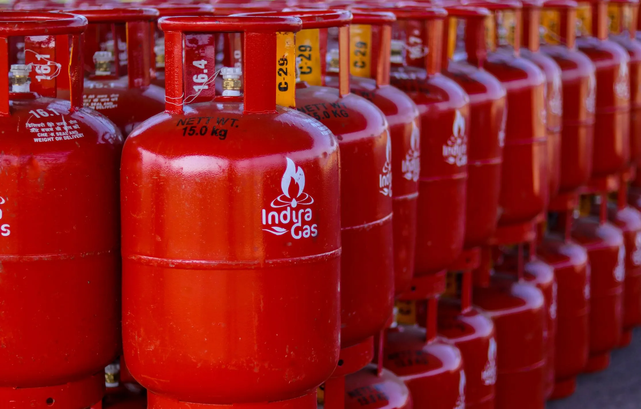 Thousands of Gas Cylinders Swept Away in Maharashtra Floods, Public Warned