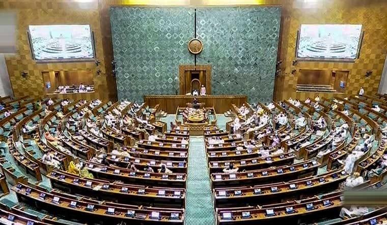 తెలంగాణ, ఏపీలో పలు లోక్సభ స్థానాల విభజనకు ప్రతిపాదన
