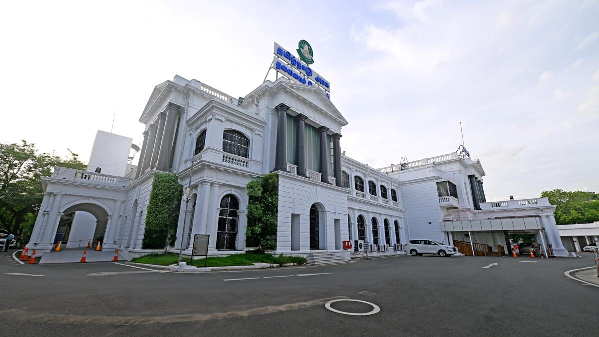 Tamil Nadu Assembly Opposes NEET, FCRA Bills