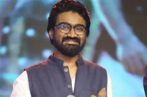 పవన్ కళ్యాణ్పై రాహుల్ రామకృష్ణ ట్వీట్.. ప్రభుత్వ పనితీరుపై ప్రశ్నలు
