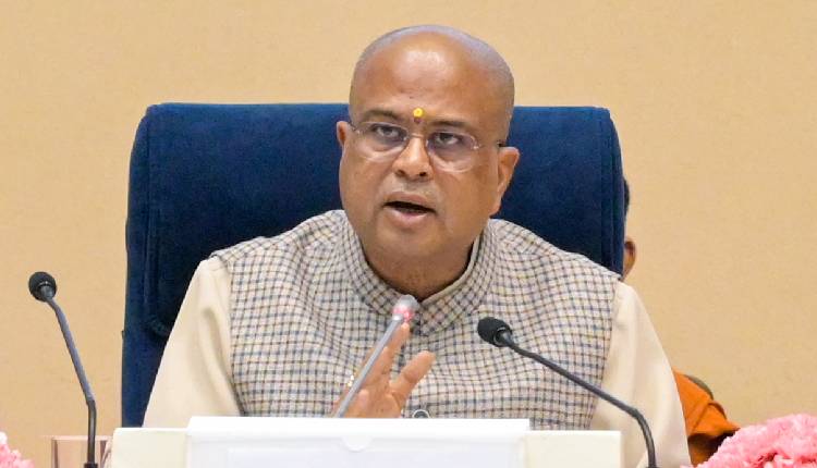 తప్పుడు ప్రచారంపై కఠిన చర్యల హెచ్చరిక