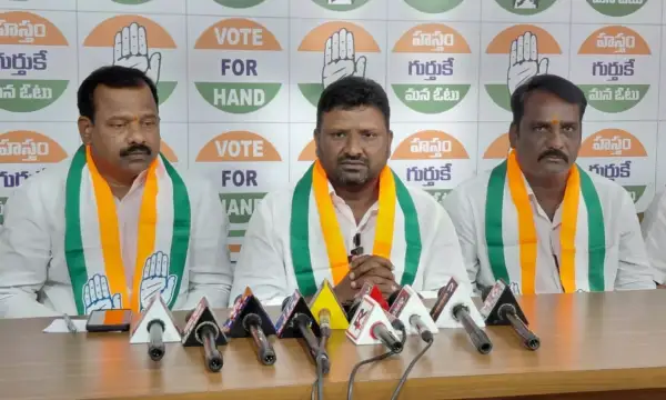 Congress Leader Siraj Khadri Criticizes Teenmaar Mallanna Over Remarks on MLA Yennam Srinivasa Reddy