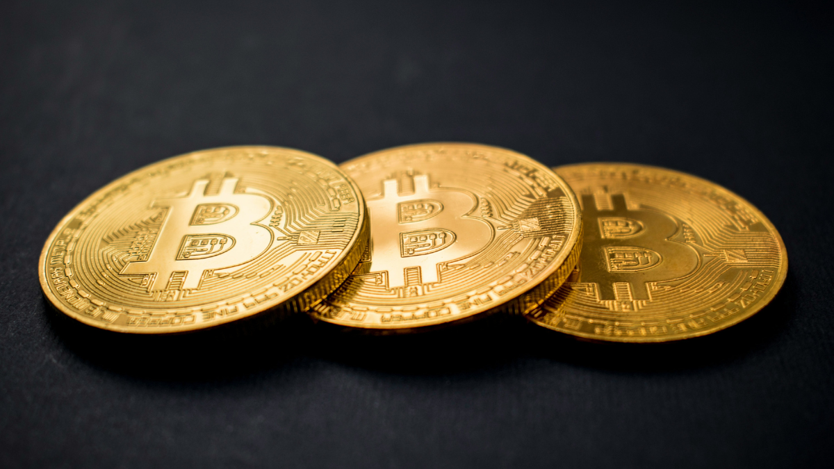Bitcoin Stays Under Pressure Ahead of US Inflation Data