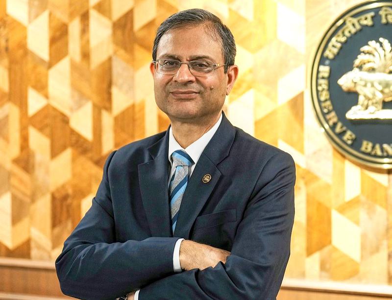RBI Governor Warns Banks.. AI Decisions Must Have Human Accountability!