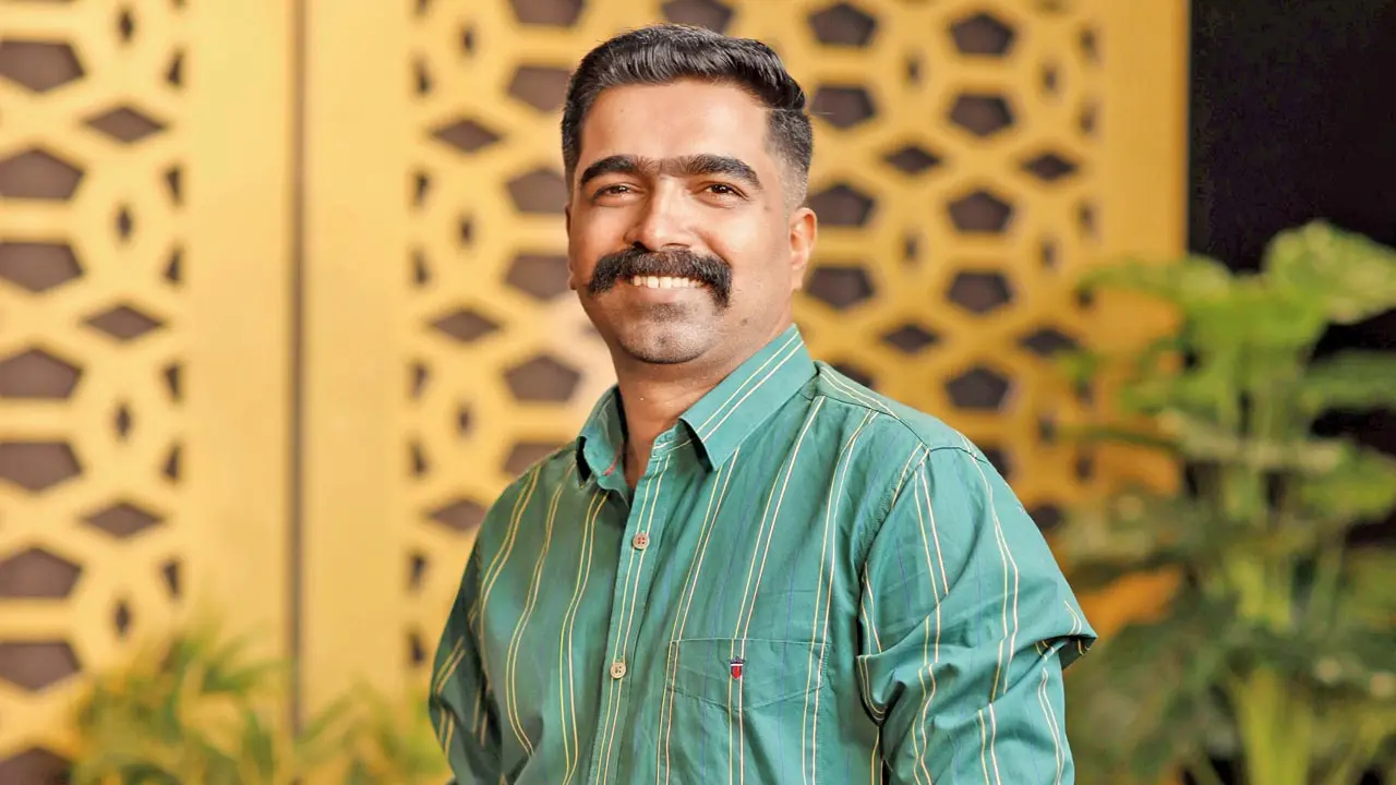 18 ఏళ్లకే రెండుసార్లు ఆత్మహత్య యత్నం - రవి బస్రూర్