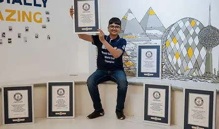 9 గిన్నిస్ రికార్డులతో భారత కుర్రాడి సంచలనం..