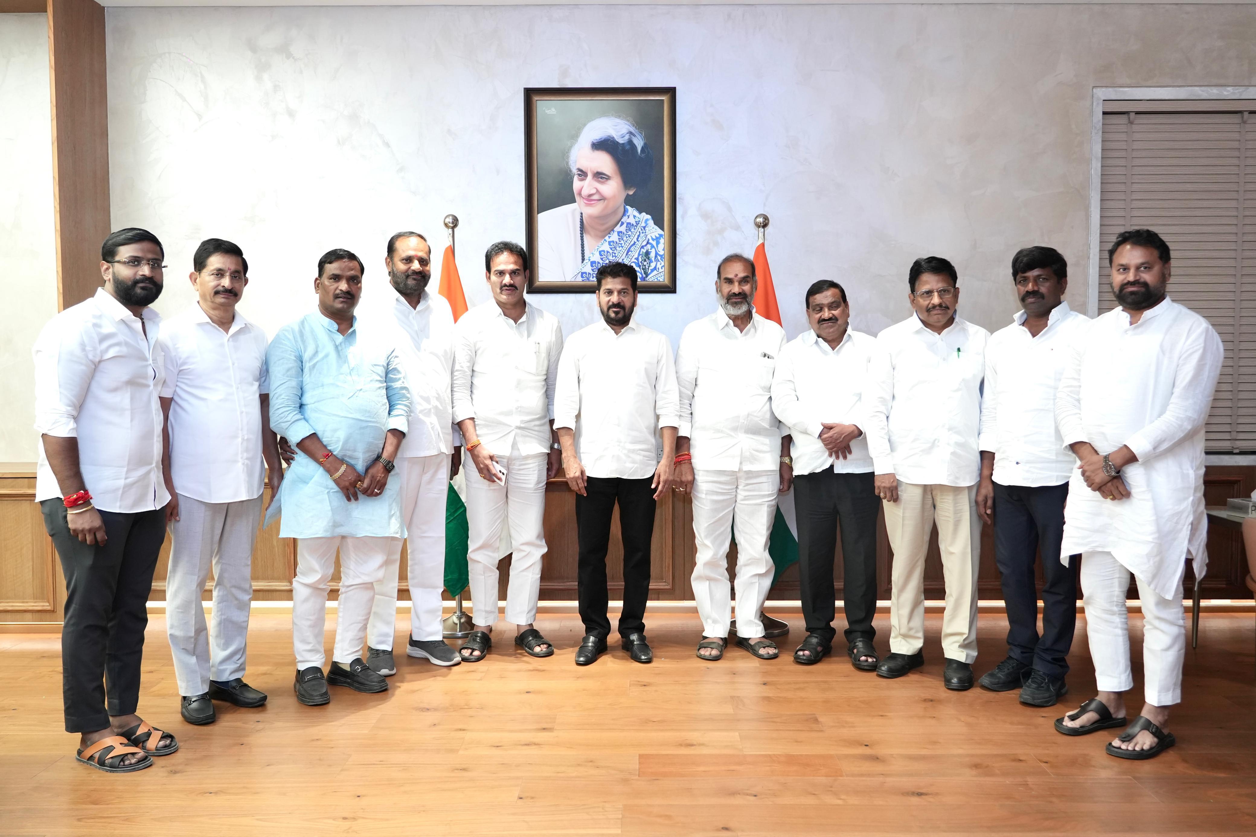 ప్రభుత్వానికి కళ్లు, చెవులు విప్‌లే – ప్రభుత్వ విప్‌లతో సమావేశంలో ముఖ్యమంత్రి రేవంత్ రెడ్డి