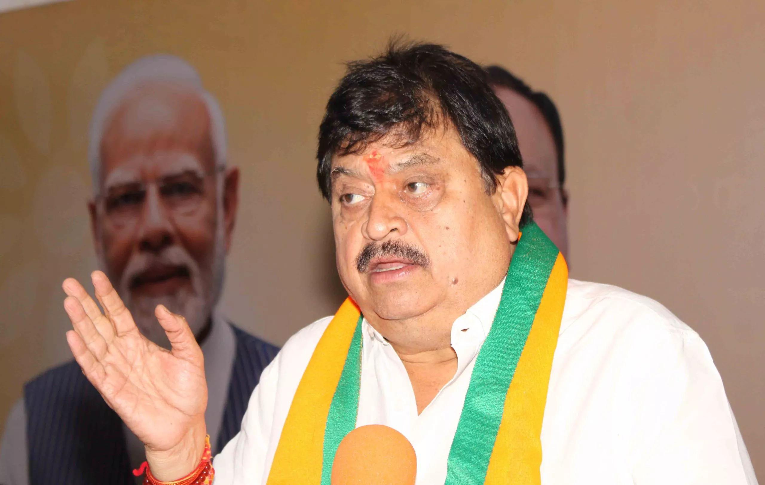 Ram Chander Rao Defends Bandi Bhagirath!