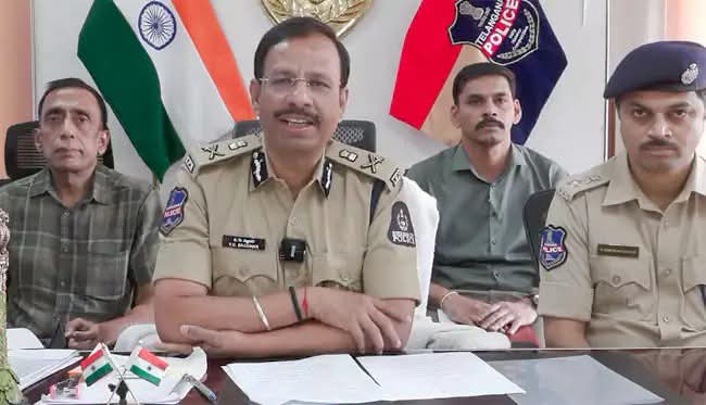 స్మార్ట్ఫోన్ యూజర్లకు సీపీ సజ్జనర్ కీలక హెచ్చరిక...