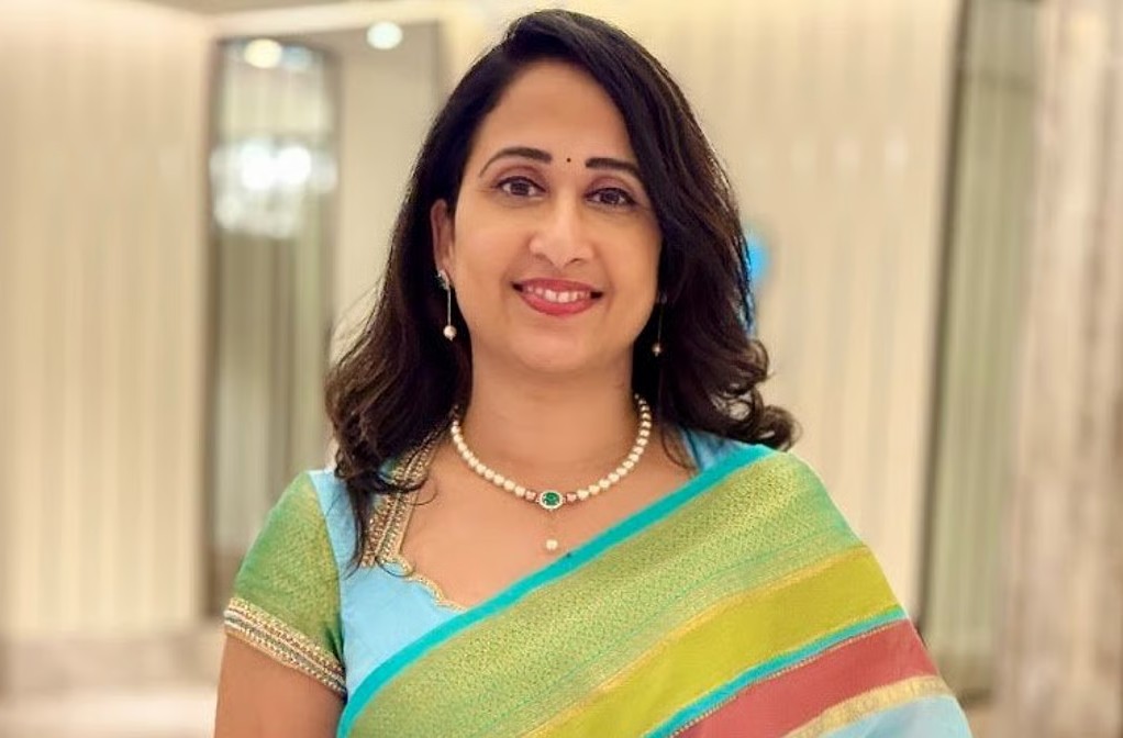 యూట్యూబర్ నందనకు పోలీసుల నోటీసులు