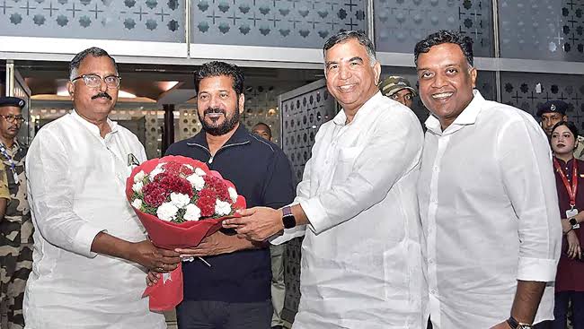 CM Revanth Reddy Visits Oxford University in London